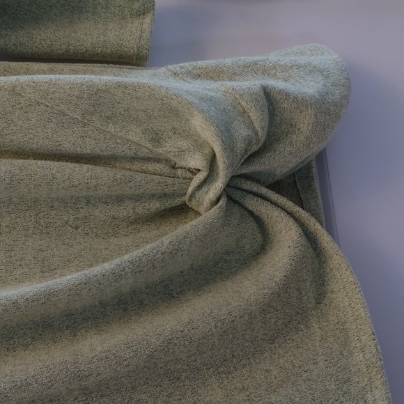 Women's top - Picture 3 of 6